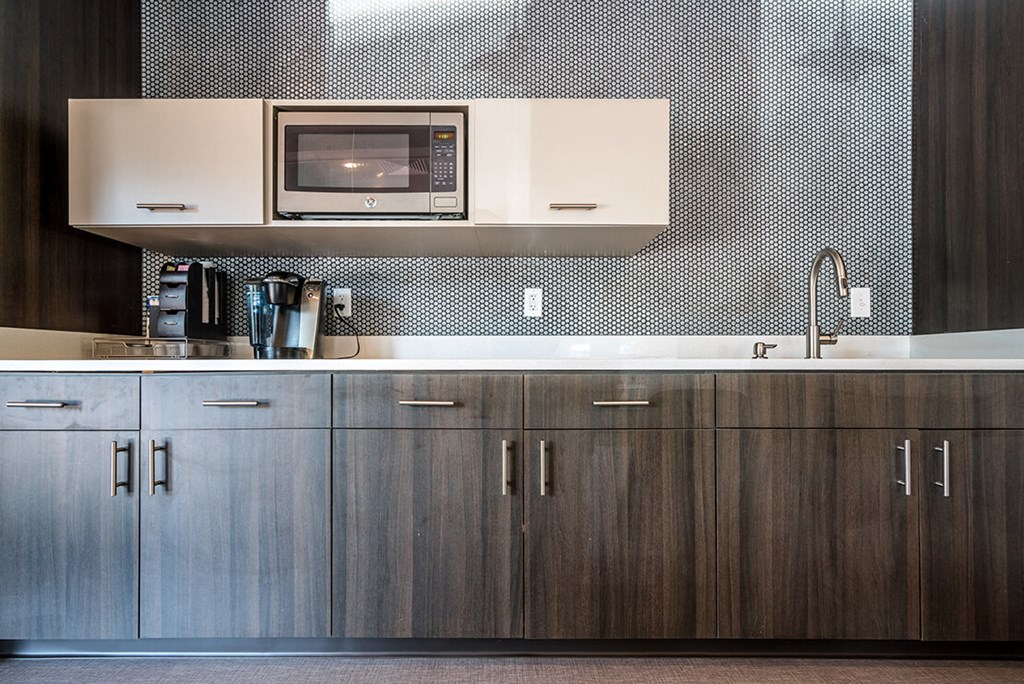 Over-The-Range Microwaves at Woodbridge Apartments, Louisville, KY, 40242