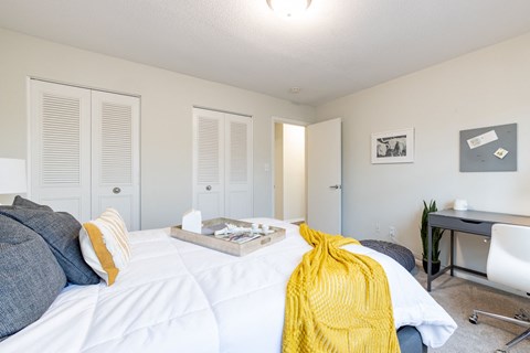 Large Master Bedroom at Gramercy Apartments, Carmel Indiana 