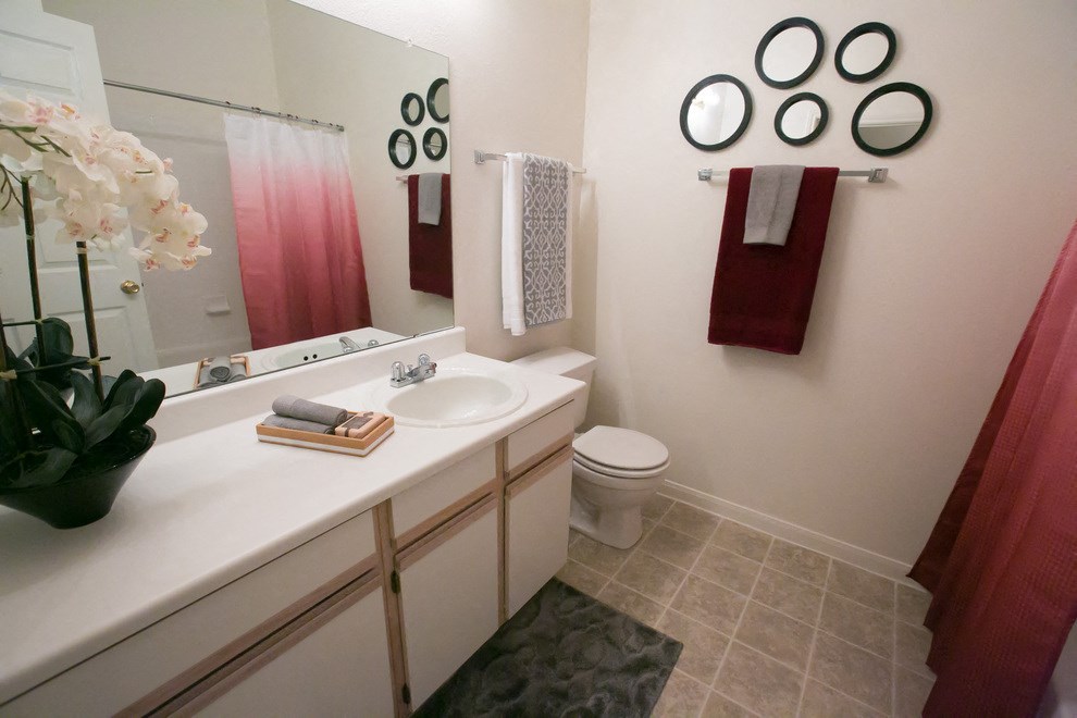 Luxurious Bathroom at Center Point Apartments, Indiana