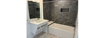 Capone (1 Bedroom)