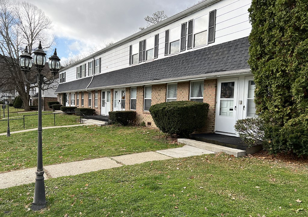 Woodland Apartments exterior