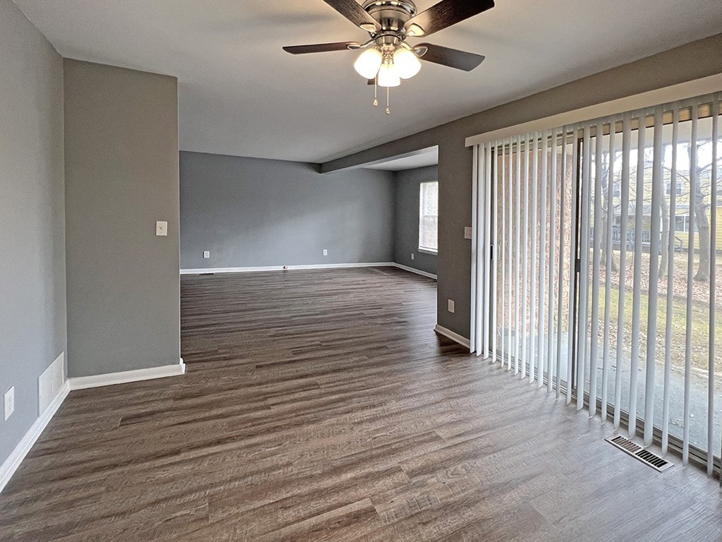 Woodland Apartments dining room