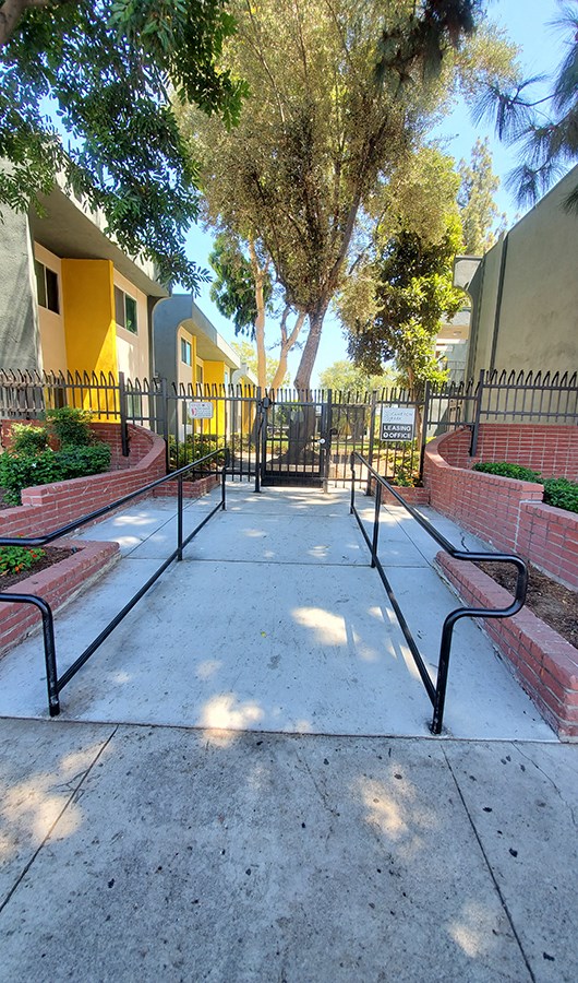 Front area sidewalk Front area sidewalk at CAMERON PARK Apartments, WEST COVINA, 91790