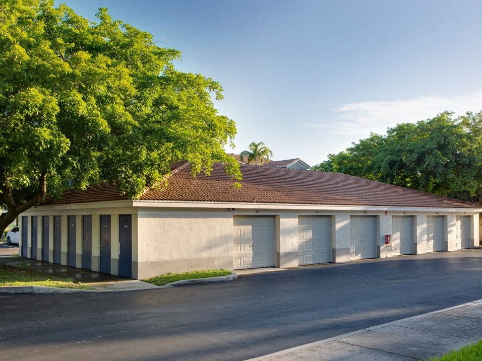 Row of garages at Banyan Pointe, Coconut Creek Florida
