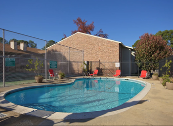 The Evergreens pool area with lounge seating - Photo Gallery 5