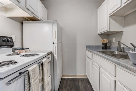 625 S Forest St Studio Apartment for Rent