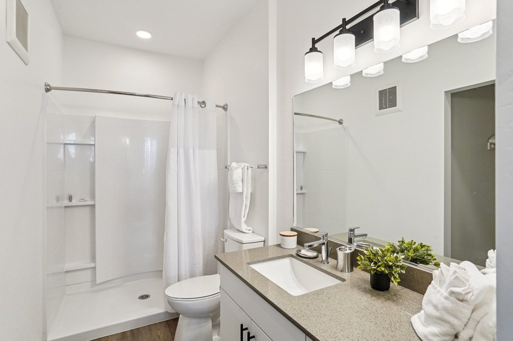 Bathroom With Bathtub at Cottonwood Ranch, Casa Grande Arizona