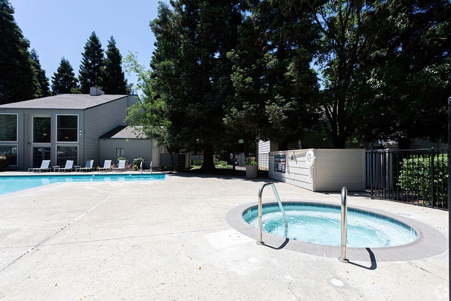 Ashford Park view of outdoor spa and pool area