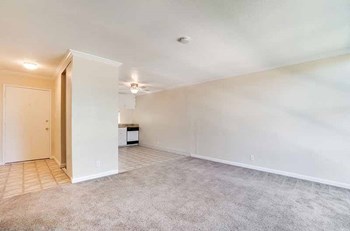 Living room area - Photo Gallery 6