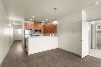 dining and kitchen - Photo Gallery 1