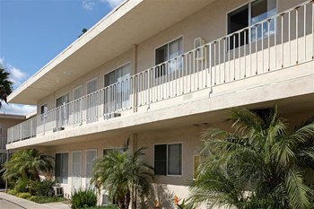 Exterior building view - Photo Gallery 5