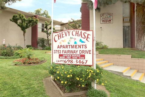 Exterior building with view of sign