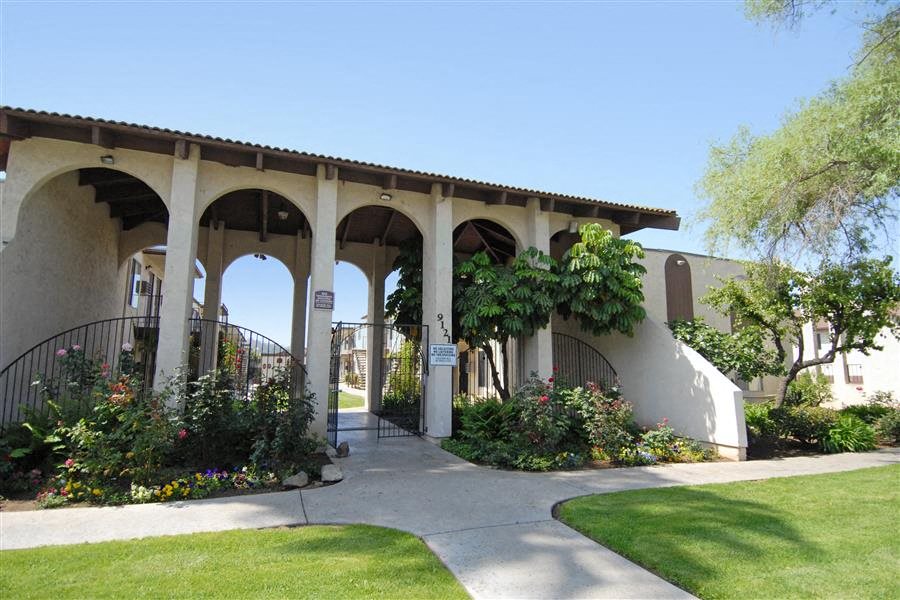 Kenwood Gardens Apartments