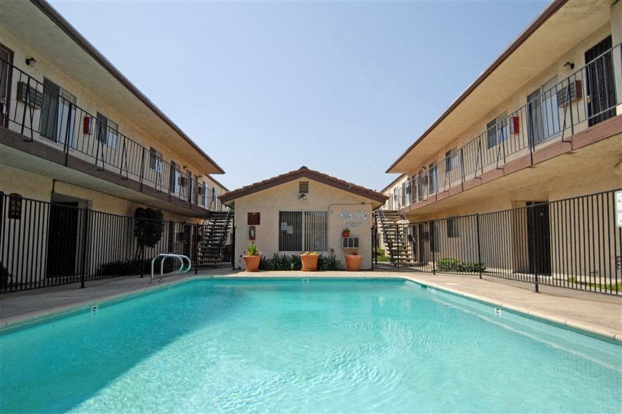 Kenwood Gardens Apartments