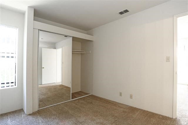 Mirrored Closet Doors | Harbor Isle Apartments in Stockton, CA 95219