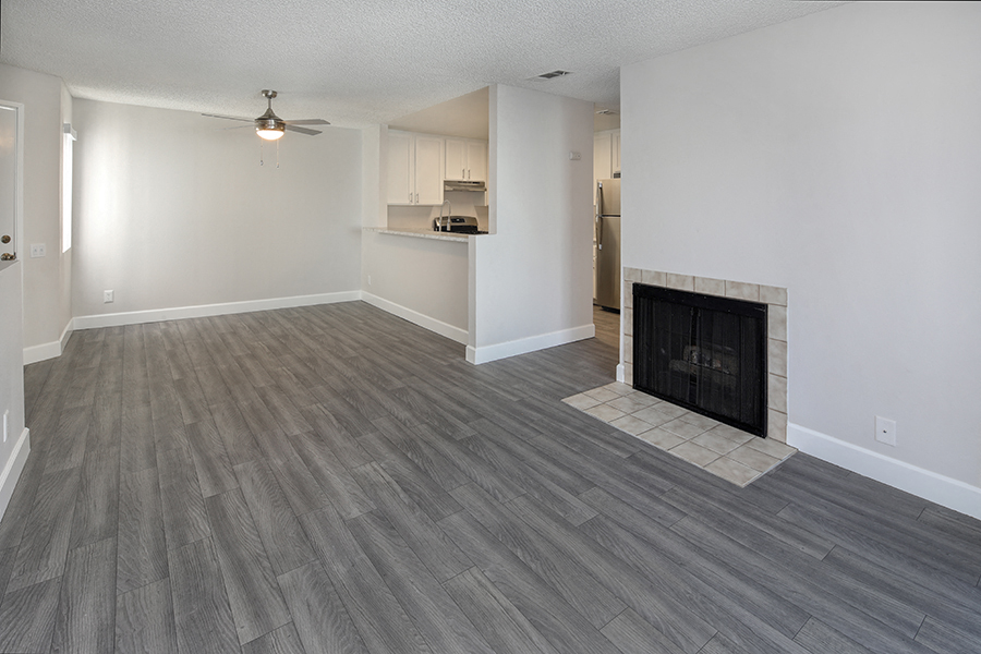 Calavo Woods Apartments