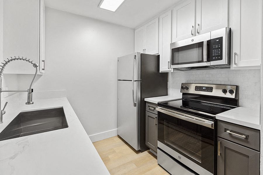 Bay Pointe Apartments