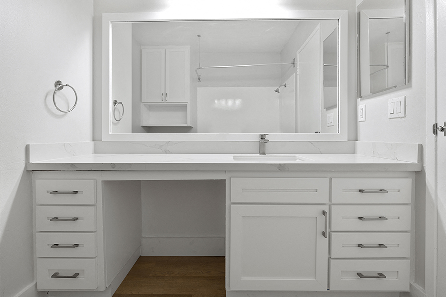 Bay Pointe Apartments