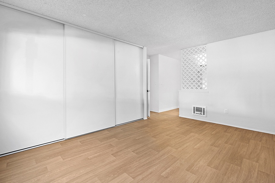 Conrad Villas Apartments