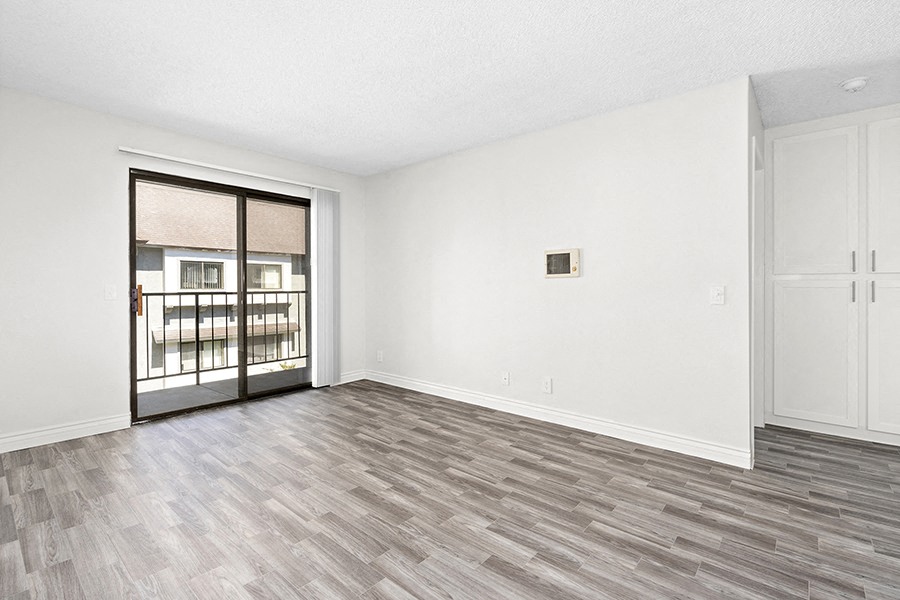 Fashion Hills Terrace Apartments