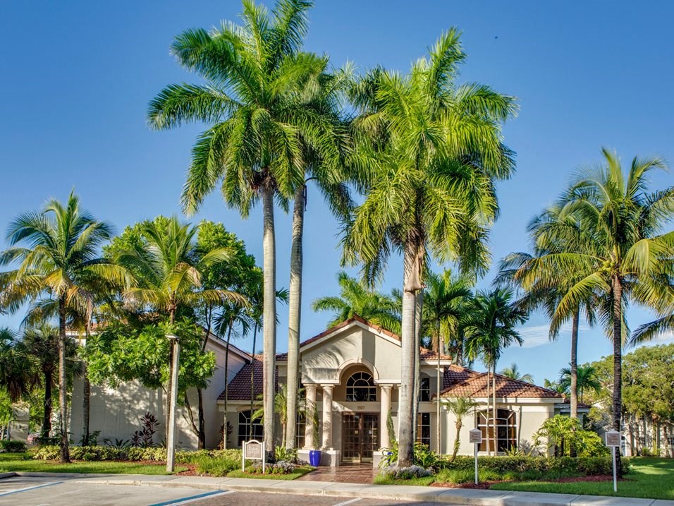 exterior of leasing office at Banyan Pointe, Coconut Creek, Florida