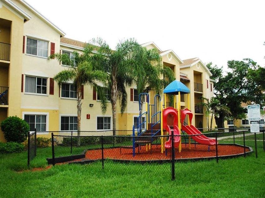 Alhambra Cove Apartments, 1560 NW 119th Street, Miami, FL RentCafe