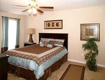 Bedroom | Villa Ana Apartment Homes in Houston, TX