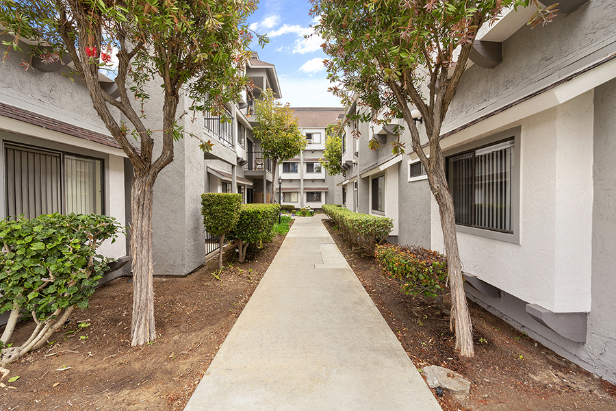 Fashion Hills Terrace Apartments