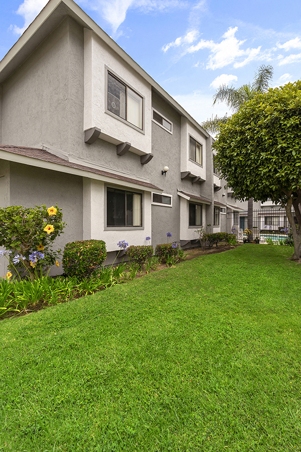 Fashion Hills Terrace Apartments