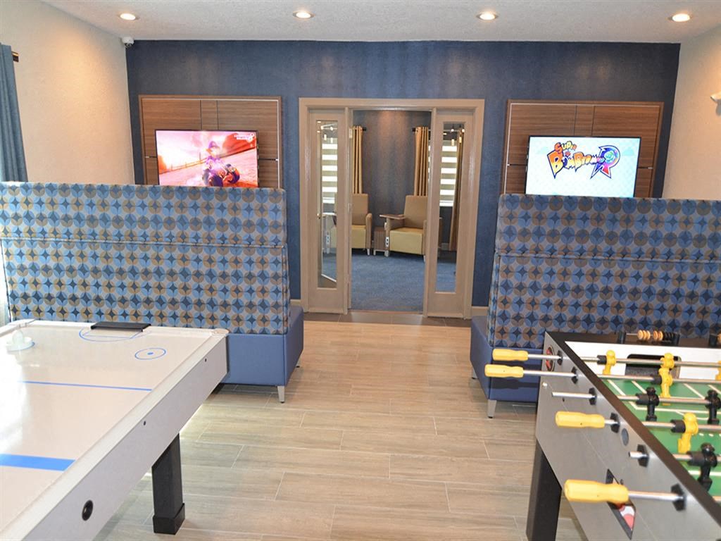 The Edge at Town Center game room 