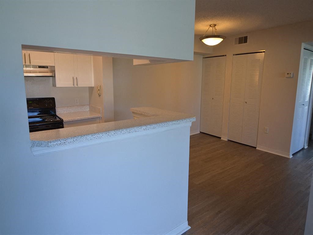 The Edge at Town Center view of kitchen area and dining nook