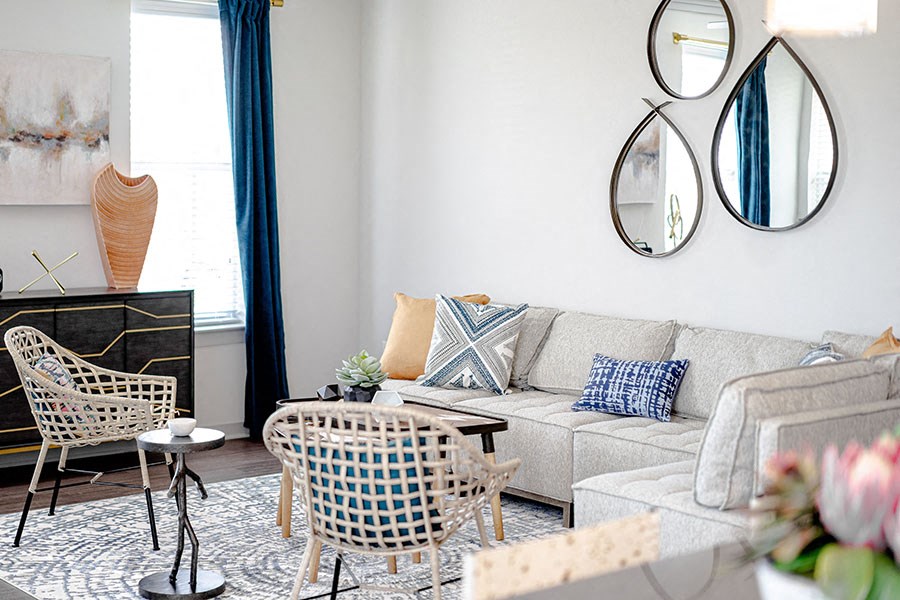 Living room with window 