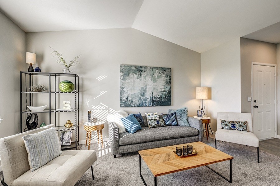 Living room at BELLA SONOMA, Washington, 98424