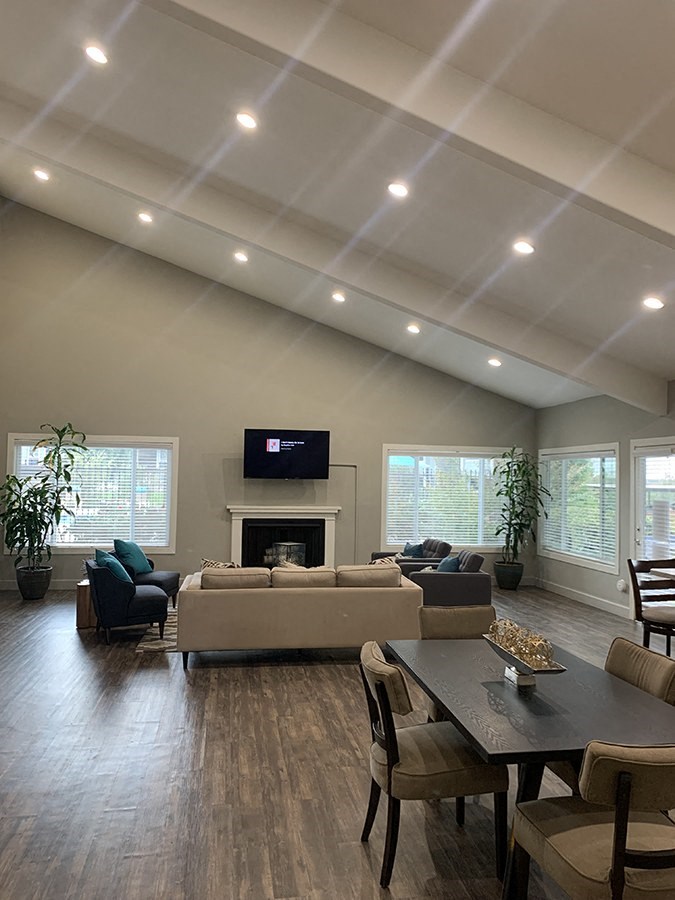 Glenbrook Clubhouse seating 