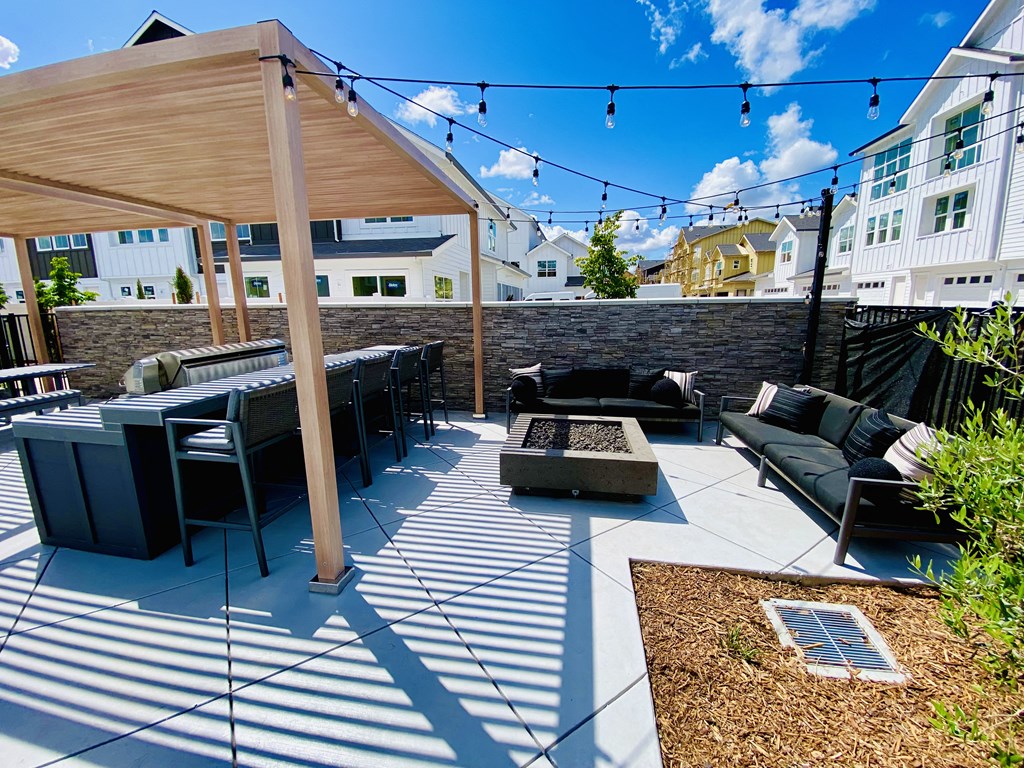 Apartments in Vacaville for Rent - The Preserve at Harbison - Outdoor Lounge Area with Firepit, Grills, and Lights