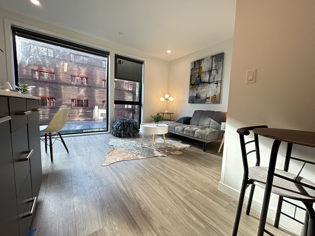 DOCK 59 APARTMENTS