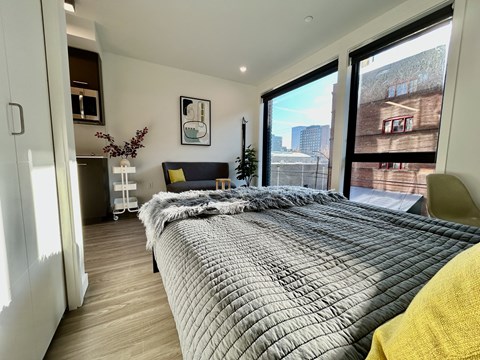 Bedroom at DOCK 59 APARTMENTS, Oregon