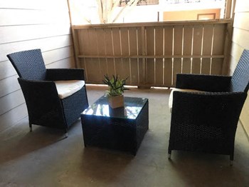 patin with seating - Photo Gallery 20
