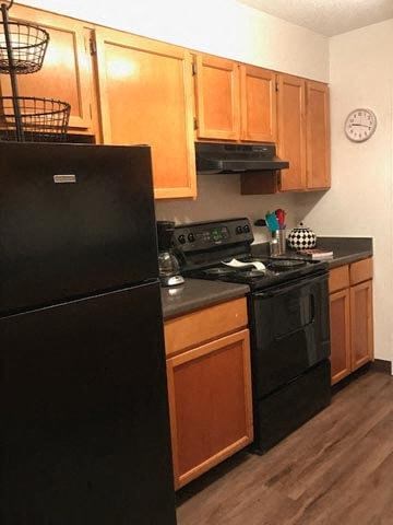 kitchen with appliances