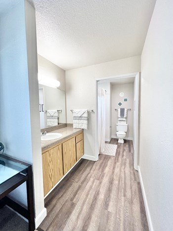7459 Rush River Drive 1-2 Beds Apartment, Market Rate for Rent - Photo Gallery 13