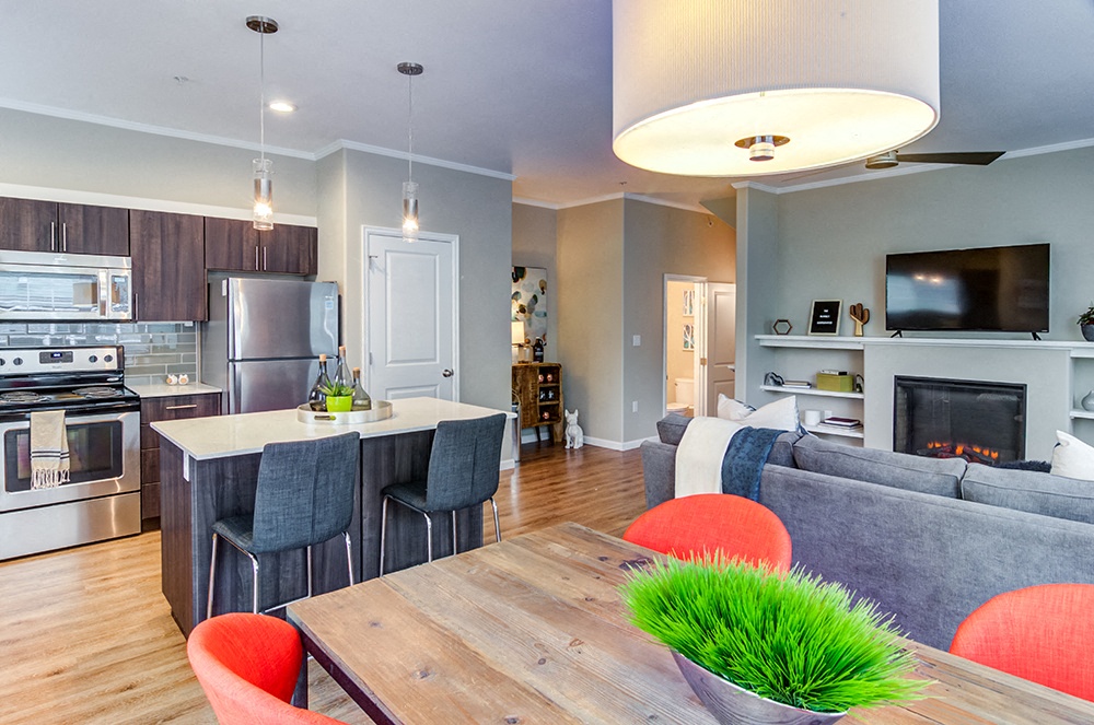 Latitude Townhomes And Apartments