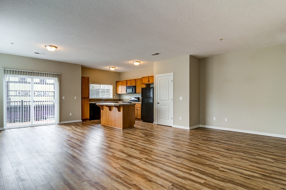 Latitude Townhomes And Apartments