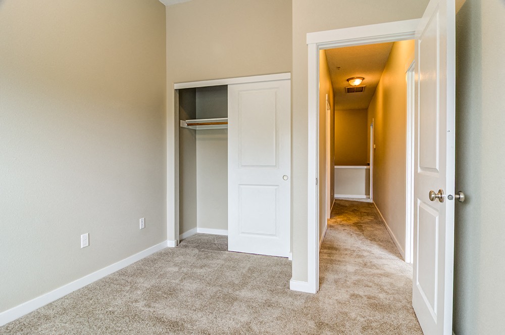 Latitude Townhomes And Apartments