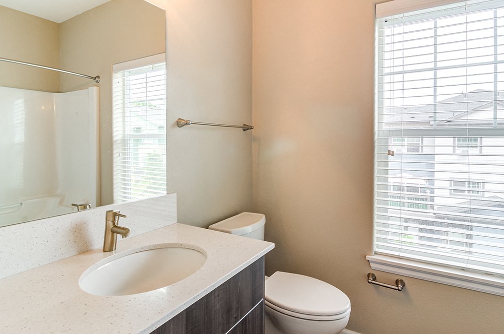 Latitude Townhomes And Apartments