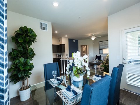 Dine at THE GALLERYAPARTMENT HOMES, Las Vegas, NV, 89178