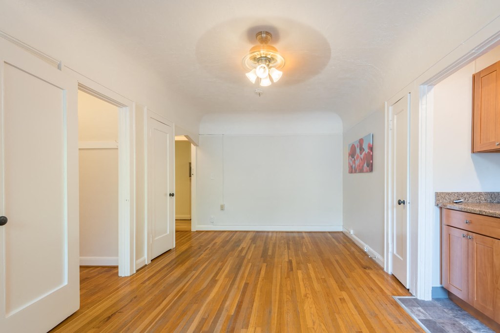 Unfurnished Living Area Unfurnished Living Area at Palladian Apartments, Portland Oregon ?