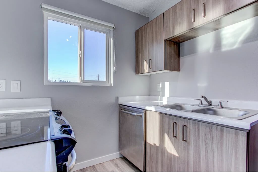 Washer Dryer at Tigardville Apartments, Oregon, 97223