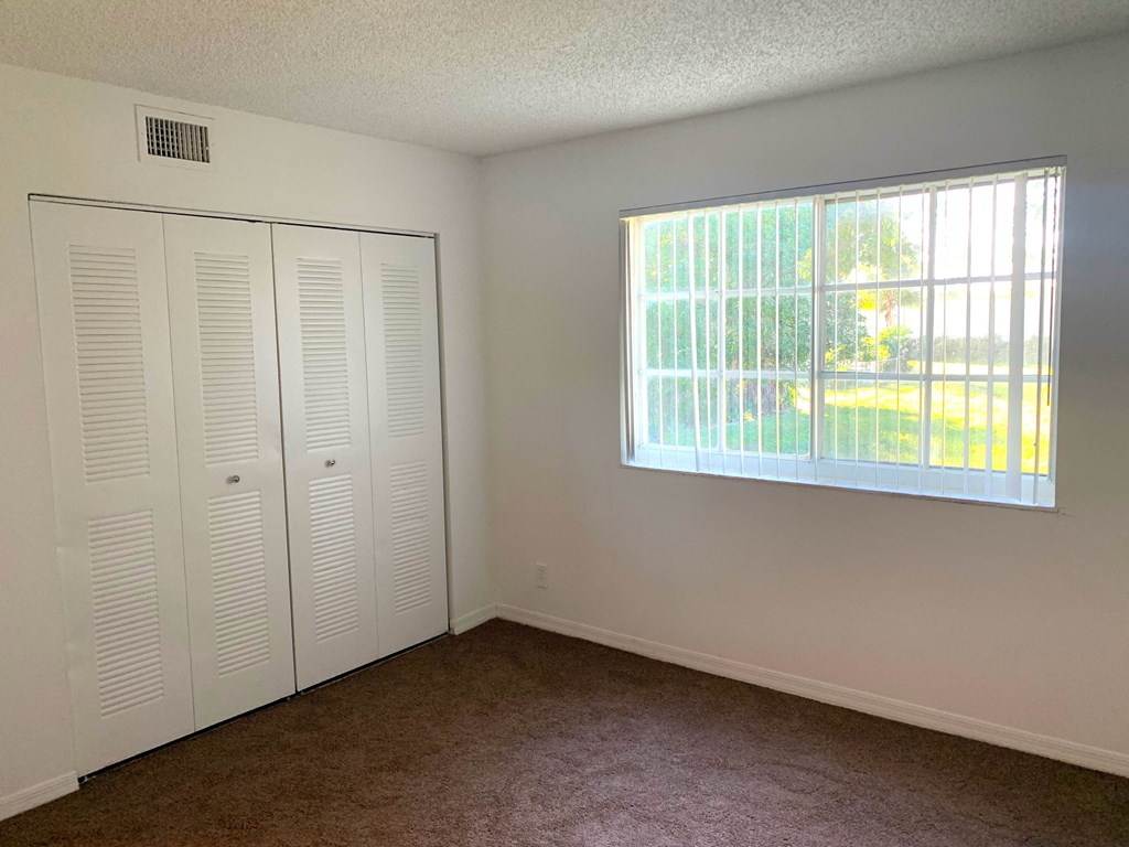 Bedroom at Oaks at Pompano, Pompano Beach, 33060