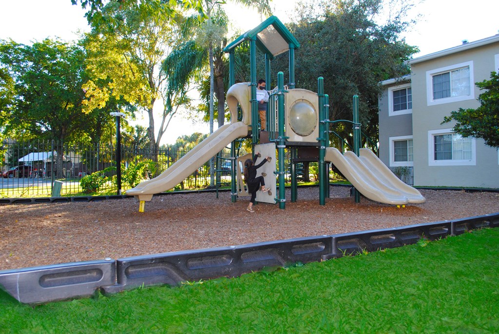 Play area at Oaks at Pompano, Pompano Beach, FL, 33060