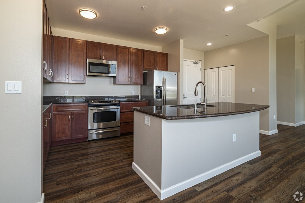 PENTHOUSES AT CAPITOL PARK